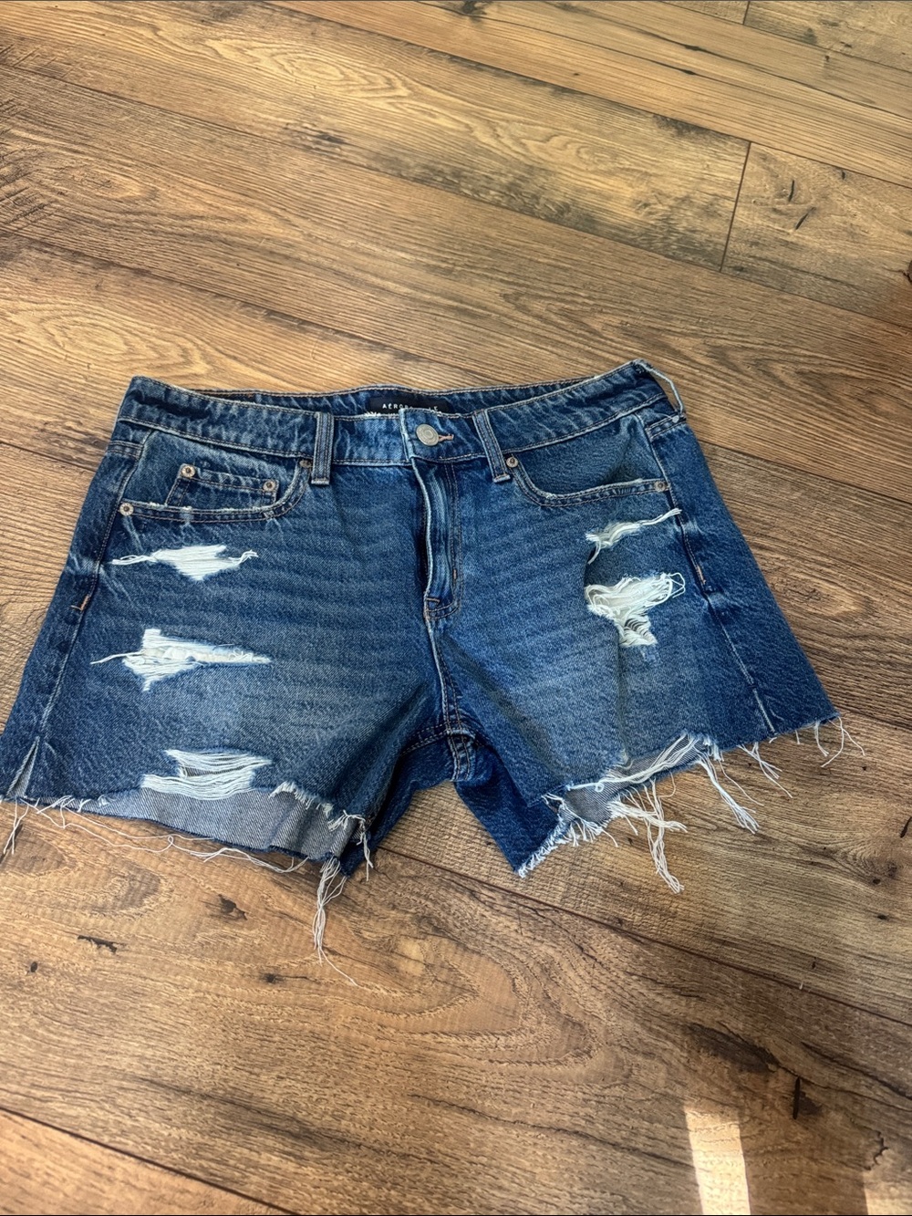 Aeropostale 4” baggy shorts 8